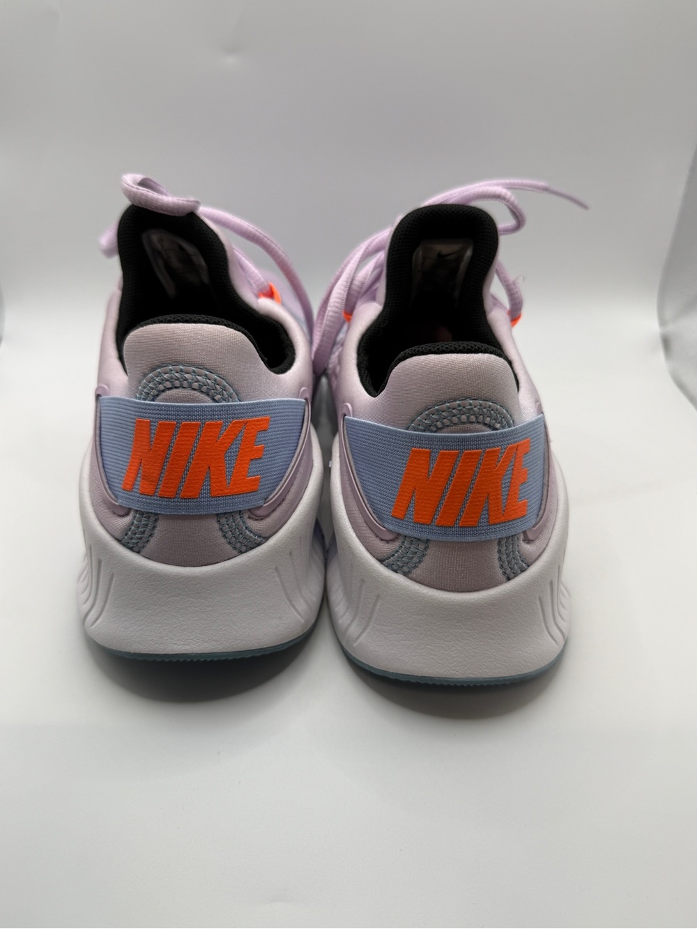 Nike Metcon Light Lavender and Blue Mesh Trainers with Orange Accents - Picture 4 of 6
